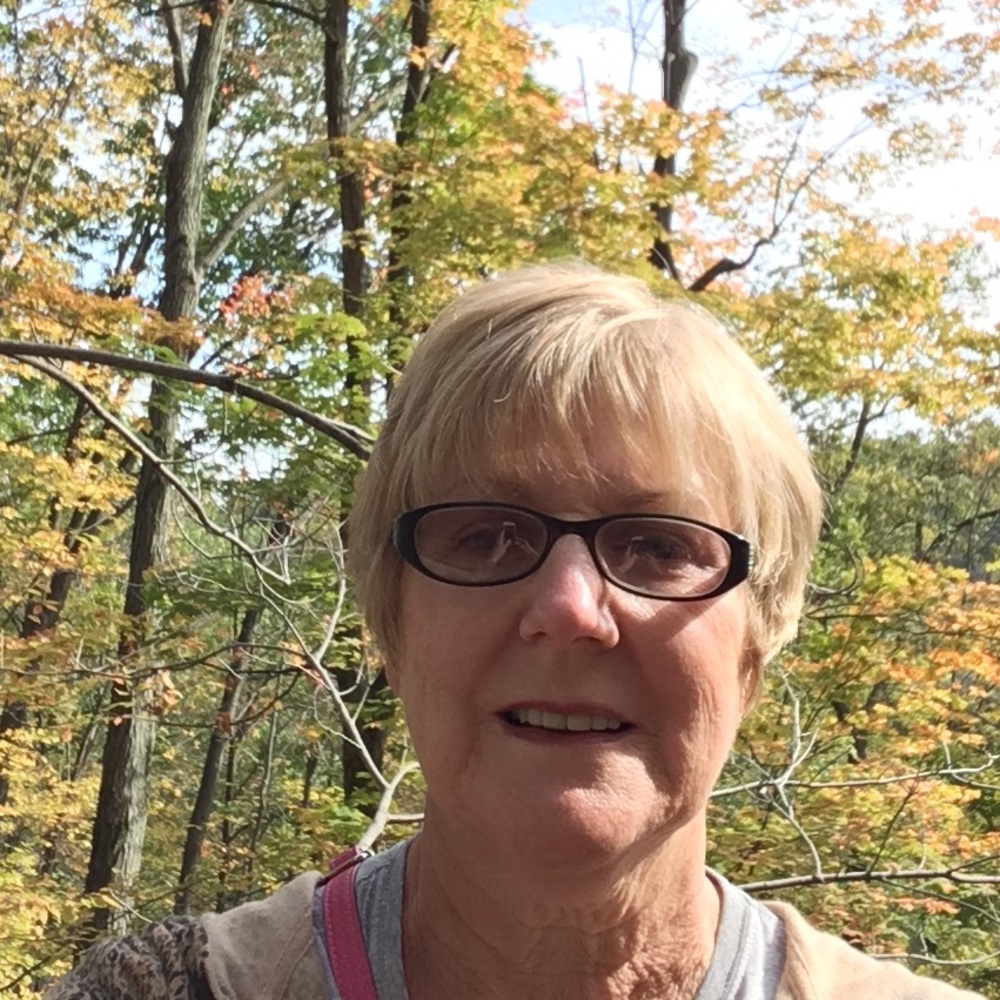 Meet your Posher, Laurie